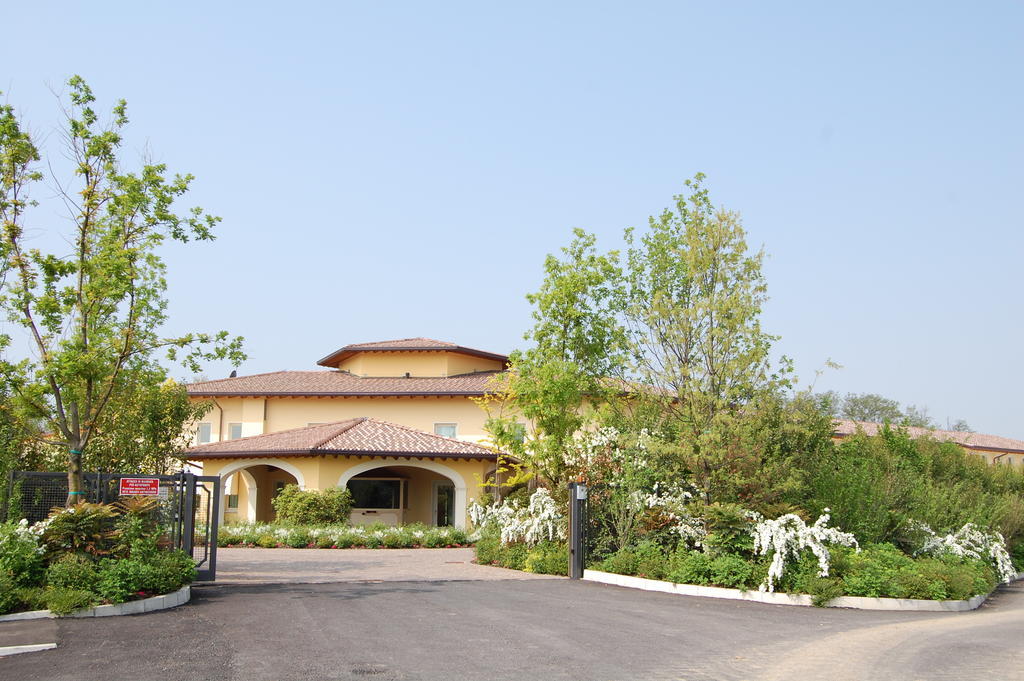 Hotel Motel Gold Calcinate Εξωτερικό φωτογραφία