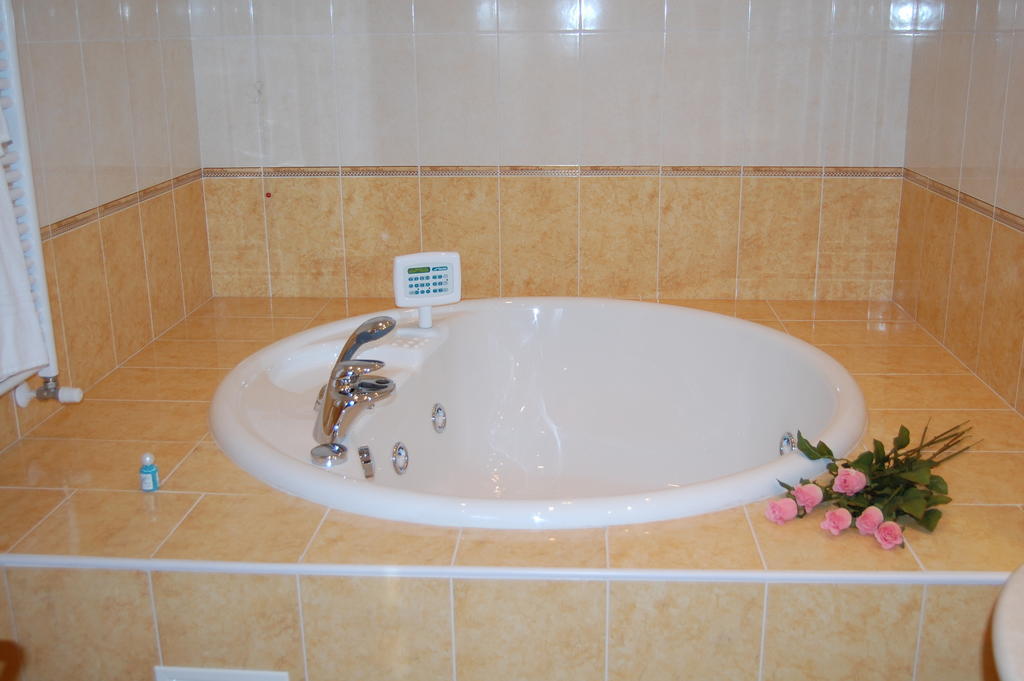 Hotel Motel Gold Calcinate Δωμάτιο φωτογραφία