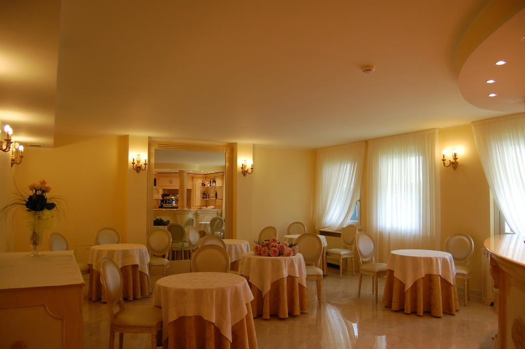 Hotel Motel Gold Calcinate Εξωτερικό φωτογραφία