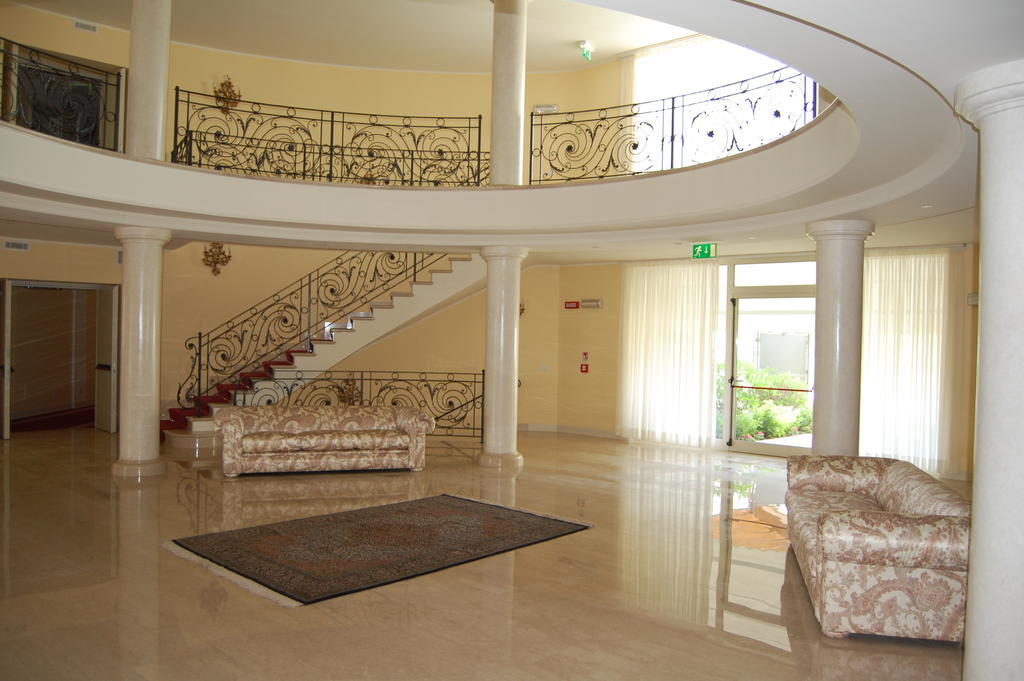 Hotel Motel Gold Calcinate Εξωτερικό φωτογραφία