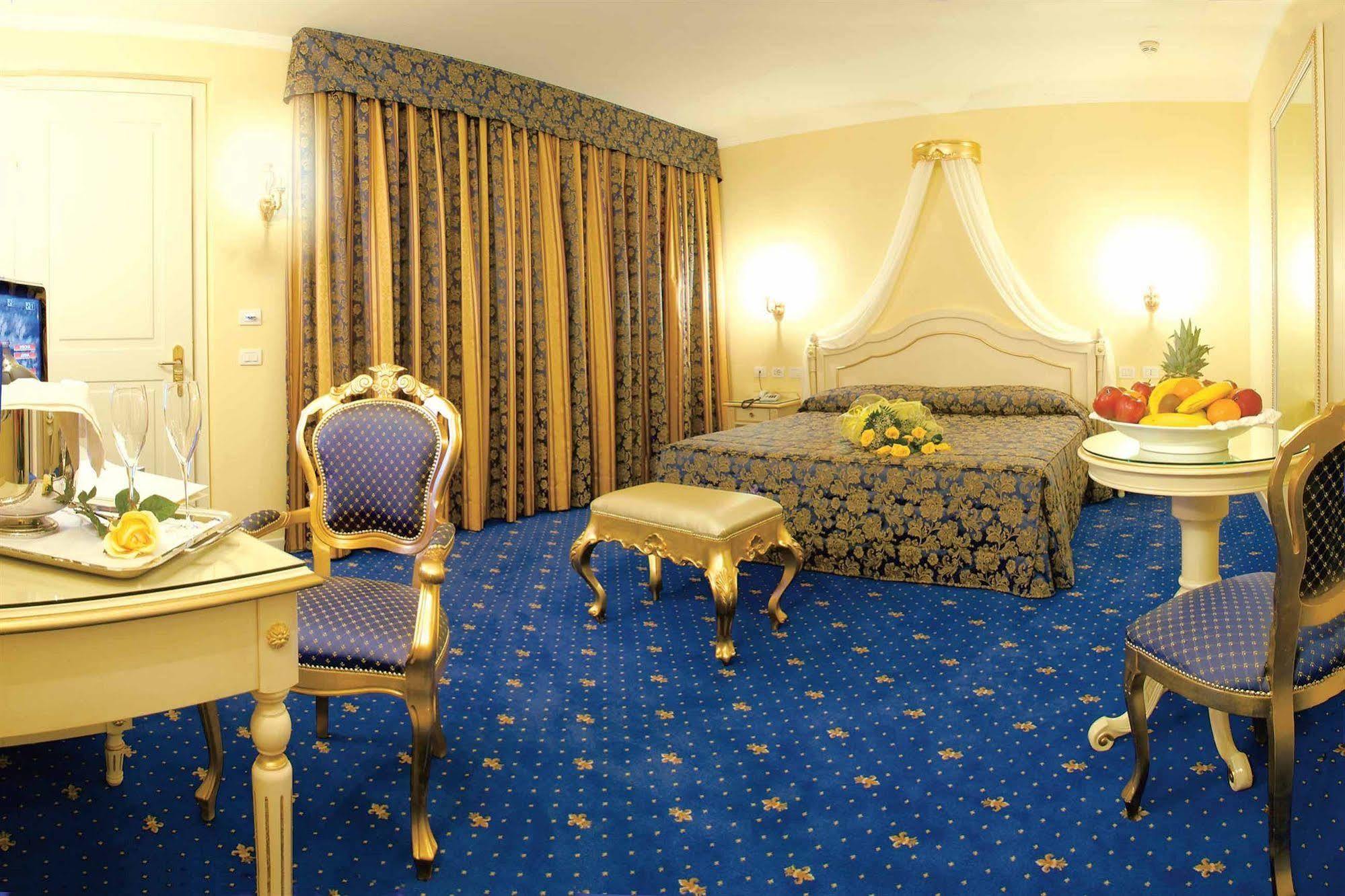 Hotel Motel Gold Calcinate Εξωτερικό φωτογραφία